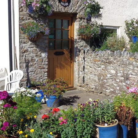 Lodge House B&B Buckland St Mary Esterno foto